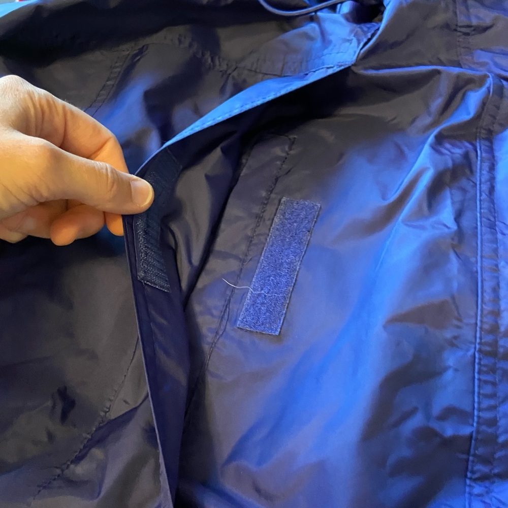 Helly Hansen Waterproof Packable Jacket Size Small - image 3